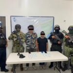 Policía arresta a dos narcomenudistas en Tulum